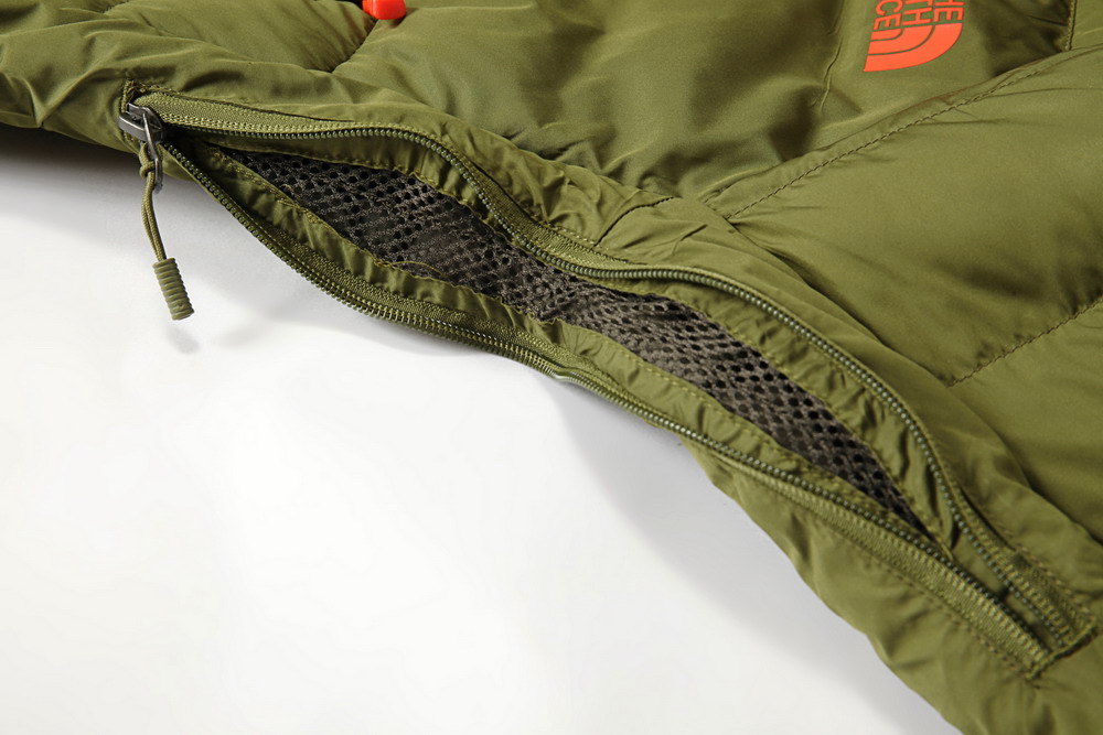 冬季羽絨服細節(jié)展示 冬季羽絨服細節(jié)展示